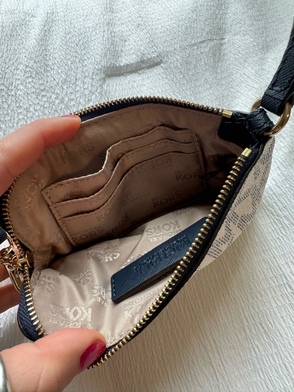 Michael Kors Mini Wristlet Navy Blue & White - Picture 6 of 6